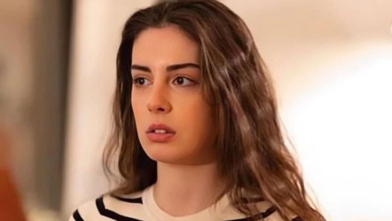 Kizilcik Şerbeti̇’nde Ayrilik Rüzgari Çi̇men Di̇zi̇den Ayriliyor Mu (1)