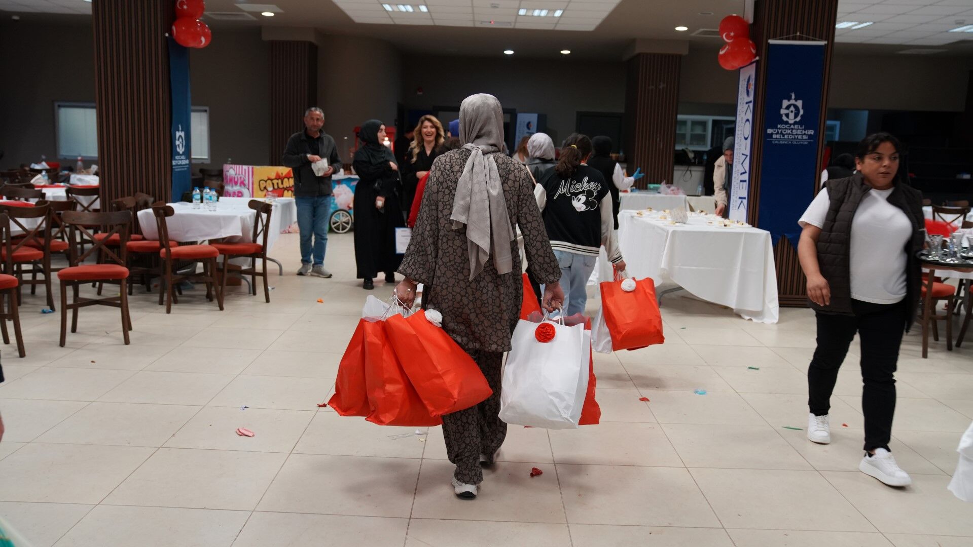 Ko Mek Vefası Bayram Öncesi Yüzleri Güldürdü (7)