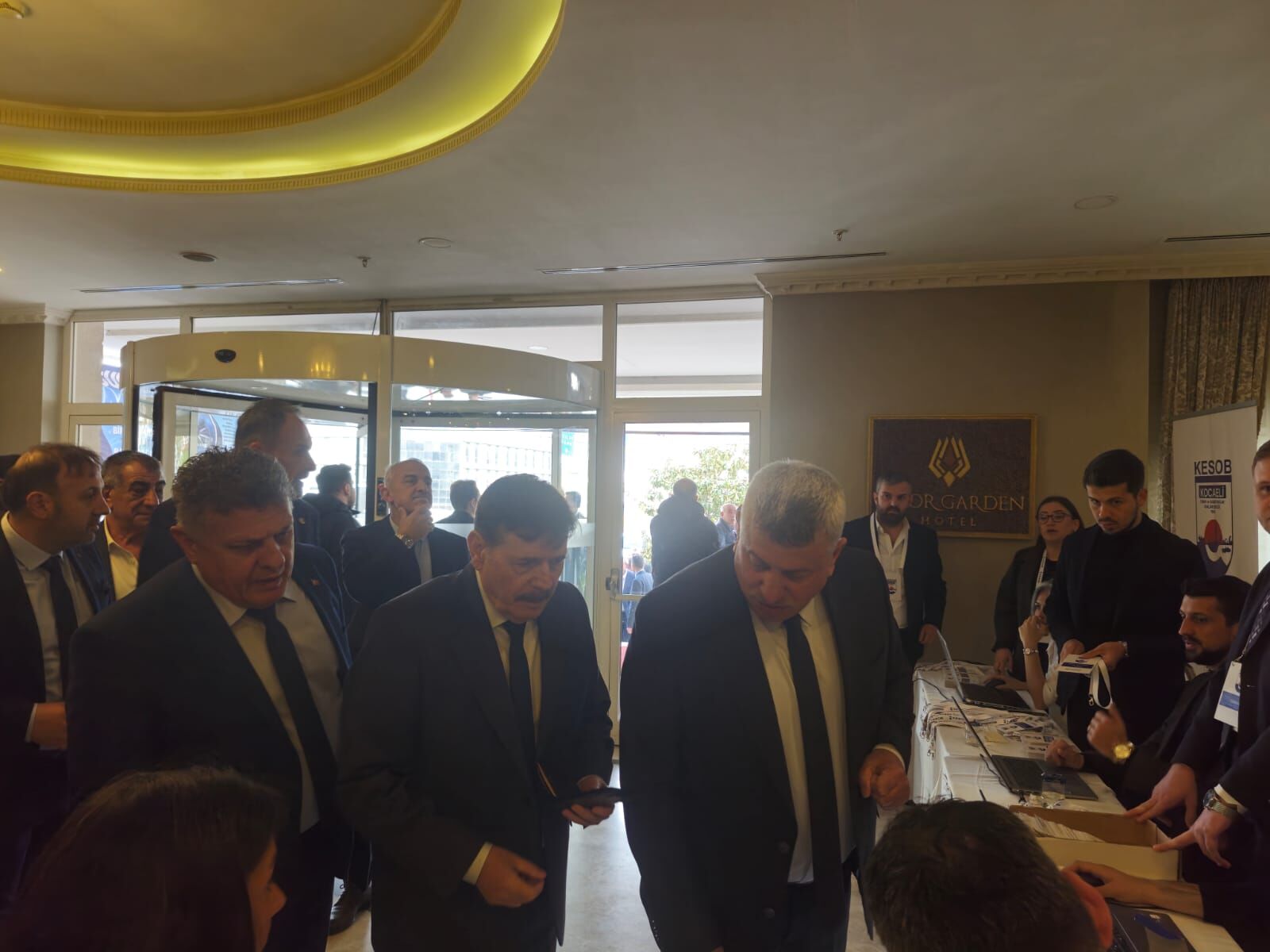 Kocaeli Esnaf Ve Sanatkarlar Odaları Birliği’nde Seçim Günü Başladı. Delegelerin Salona Gelişiyle Birlikte Kongre Öncesi Hazırlıklar Hız Kazandı (1)-2