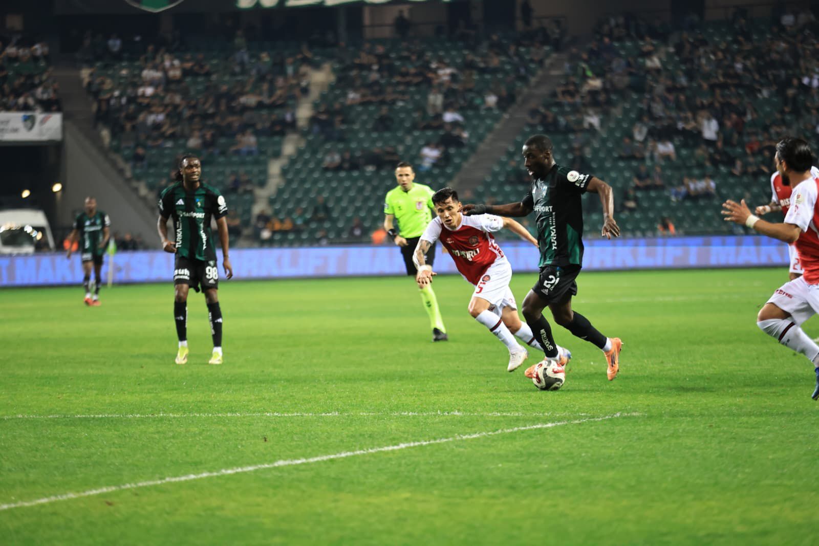 Kocaeli̇spor Evi̇nde Kayip! Karagümrük Tek Golle Kazandi 1 (2)