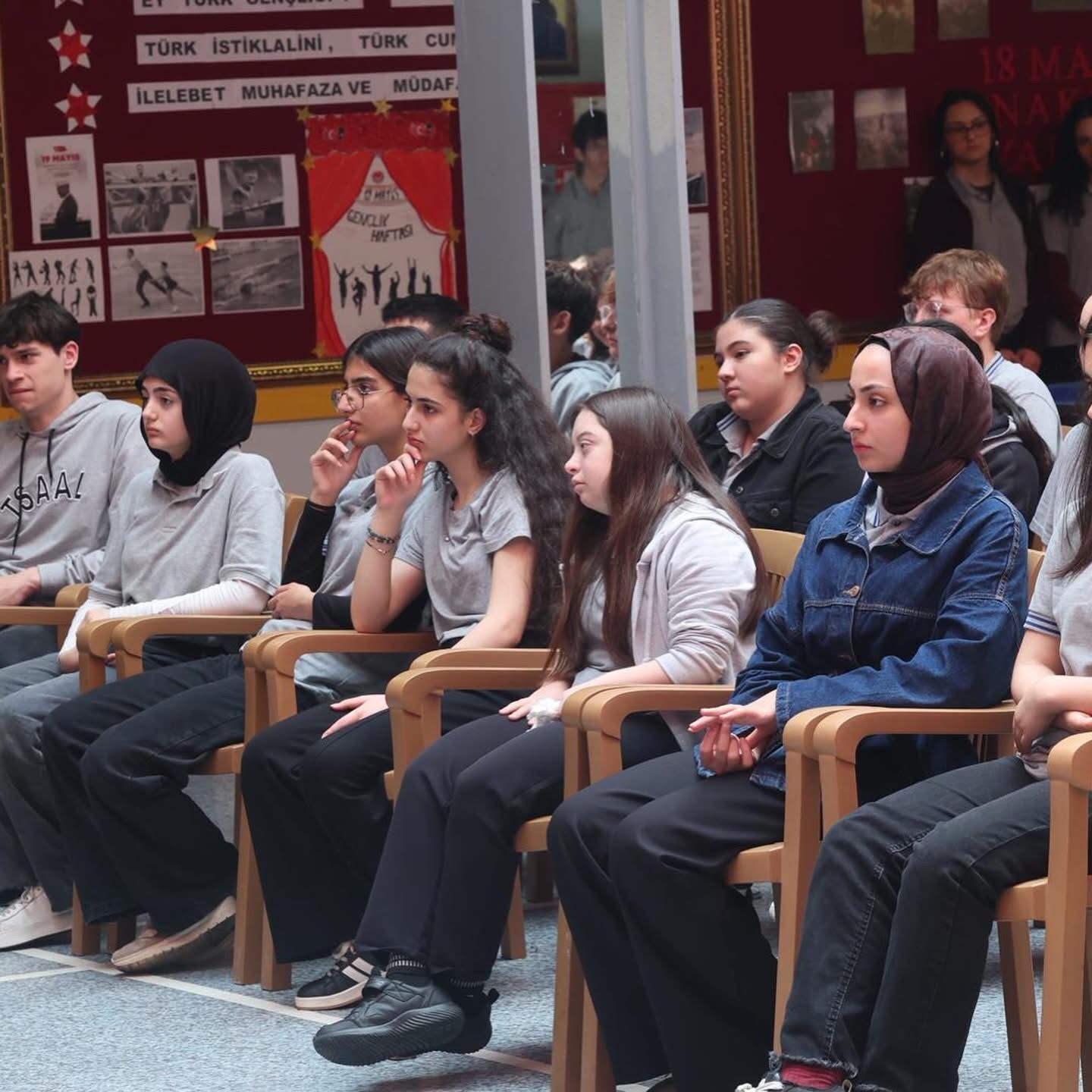 Liseli Öğrenciler Sordu Başkan Büyükakın Cevapladı (5)