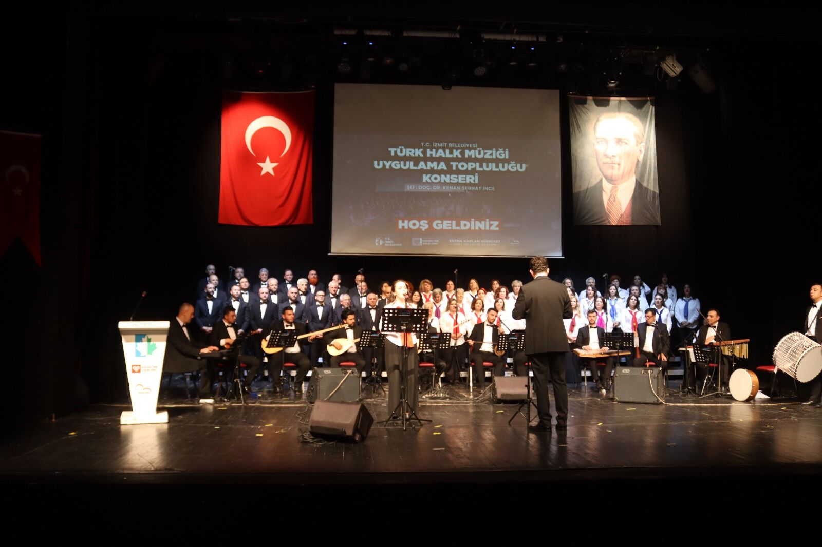 Türk Halk Müzigi Ezgileri Izmit'te Yankilandi (13)