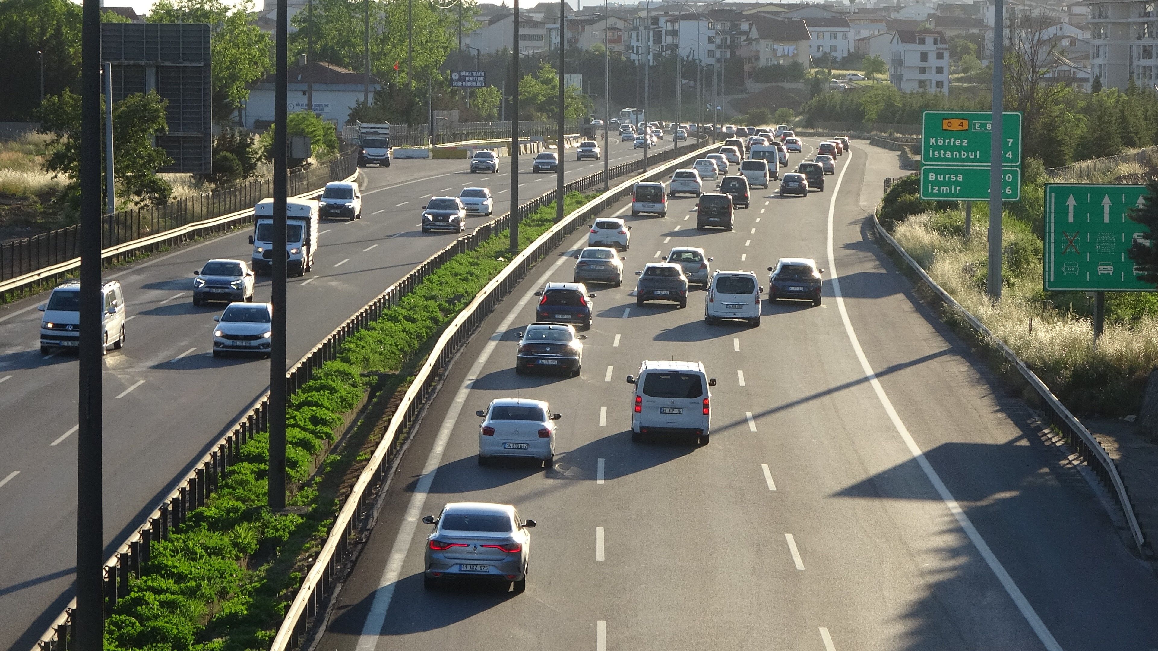 Üçüncü Gününde Dönüş Yoğunluğu Başladi (3)