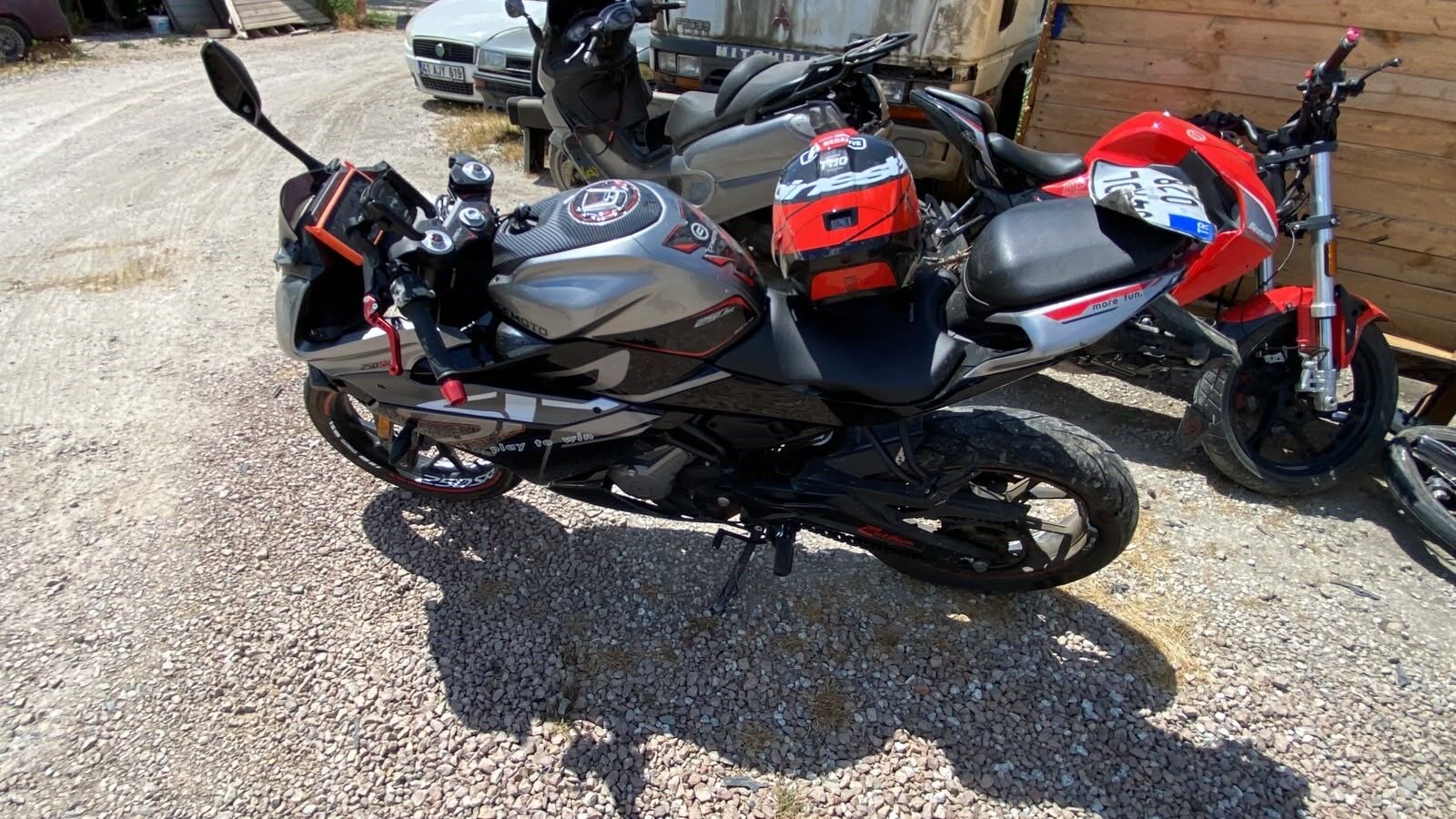 A W731888 03