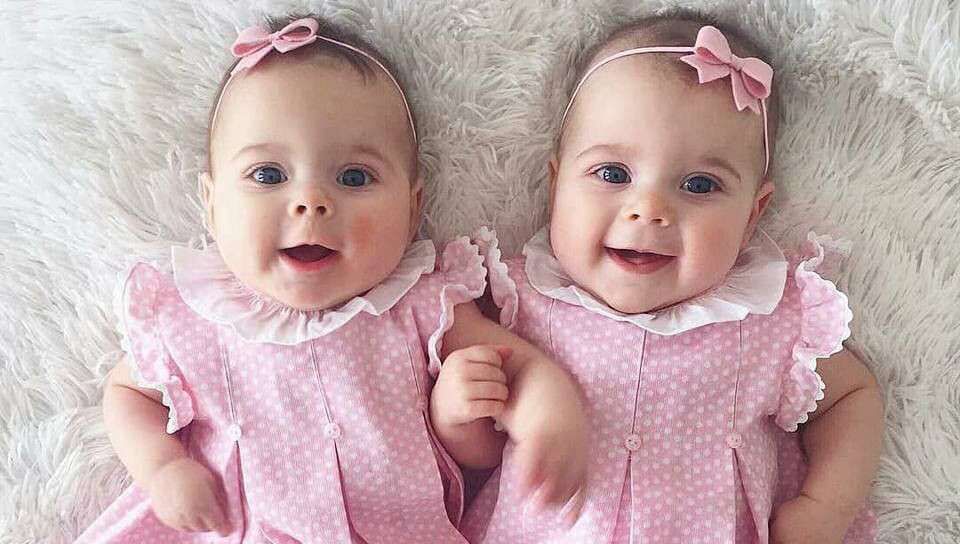 Birbirinden Anlamli Ve Uyumlu Ikiz Kiz Bebek Isimleri 224243 20221105