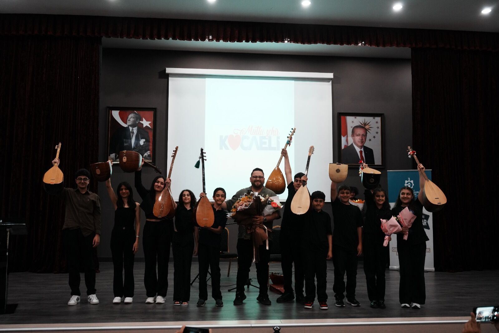 Büyükşehir Ile Büyüyen Yetenekler Sahnede Parladı (8)