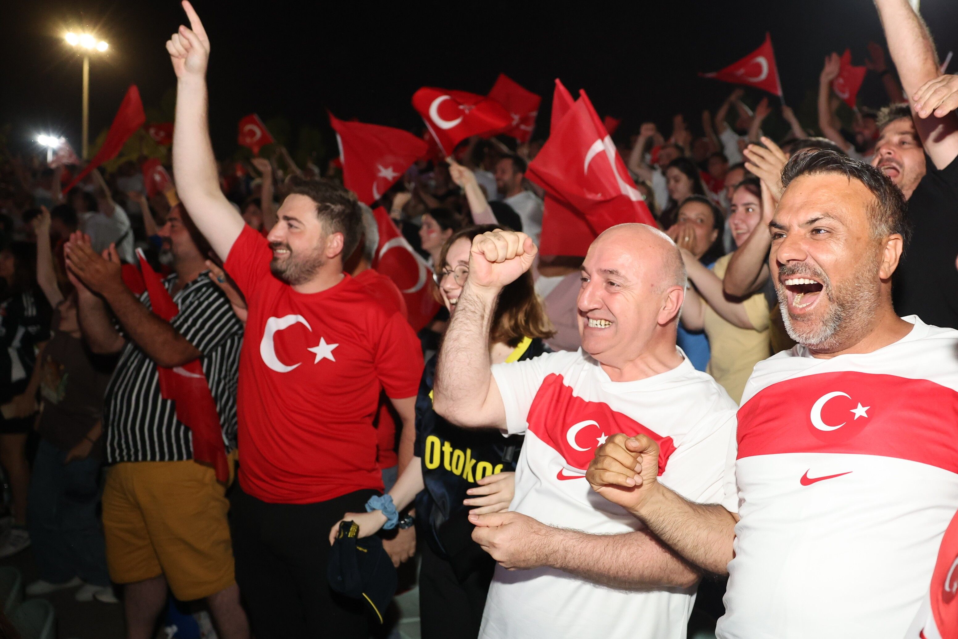 Darica’da Milli Heyecan Dev Ekranda Yaşanacak (2)