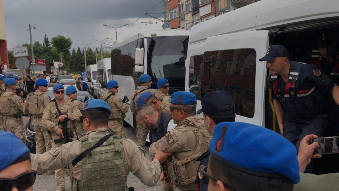 Db Si̇lmeyi̇n Dokunmayin (720 X 405 Piksel) Kopyası Kopyası-4
