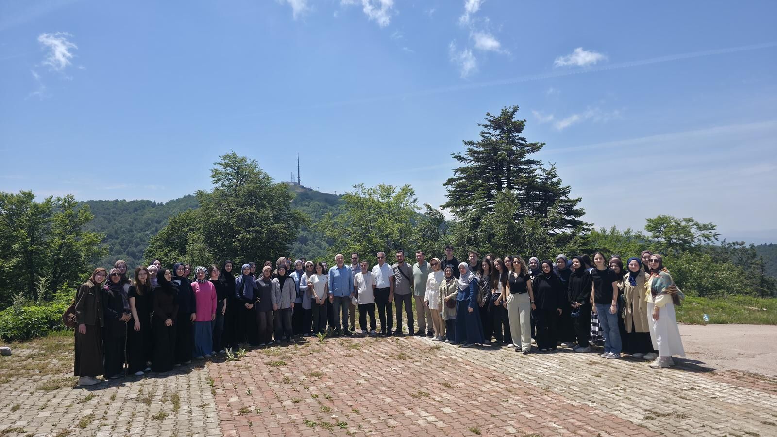 Gençler, Kuzuyayla’da Doğayı Sayfa Sayfa Keşfetti (6)