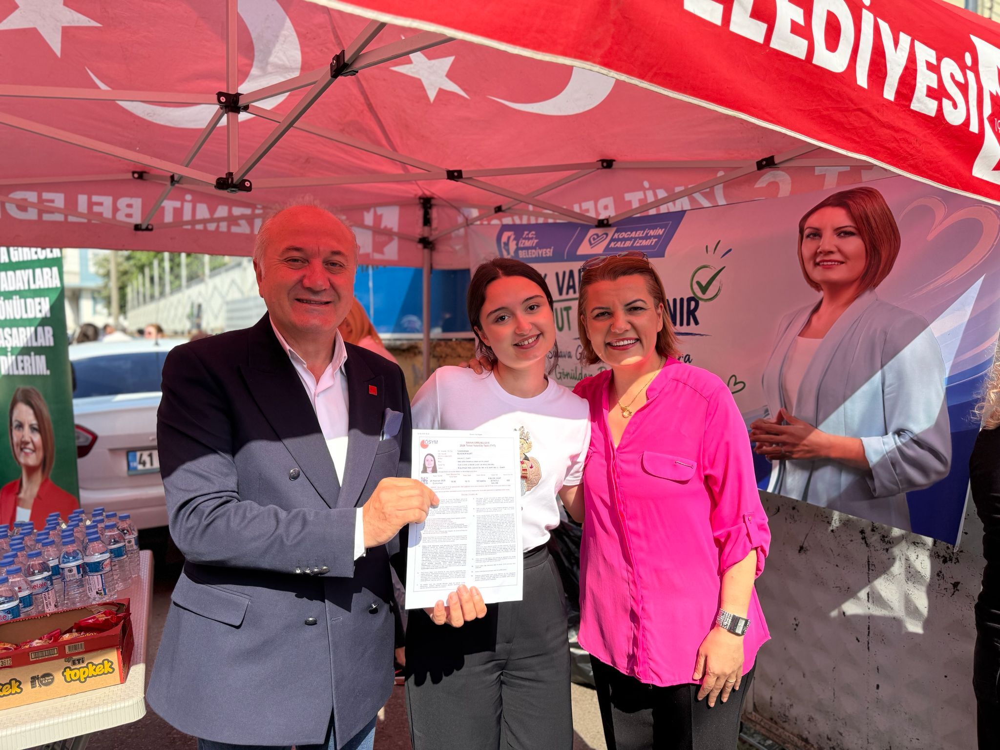 İzmit Belediyesi Yks’ye Giren Gençleri Ve Ailelerini Unutmadı (7)