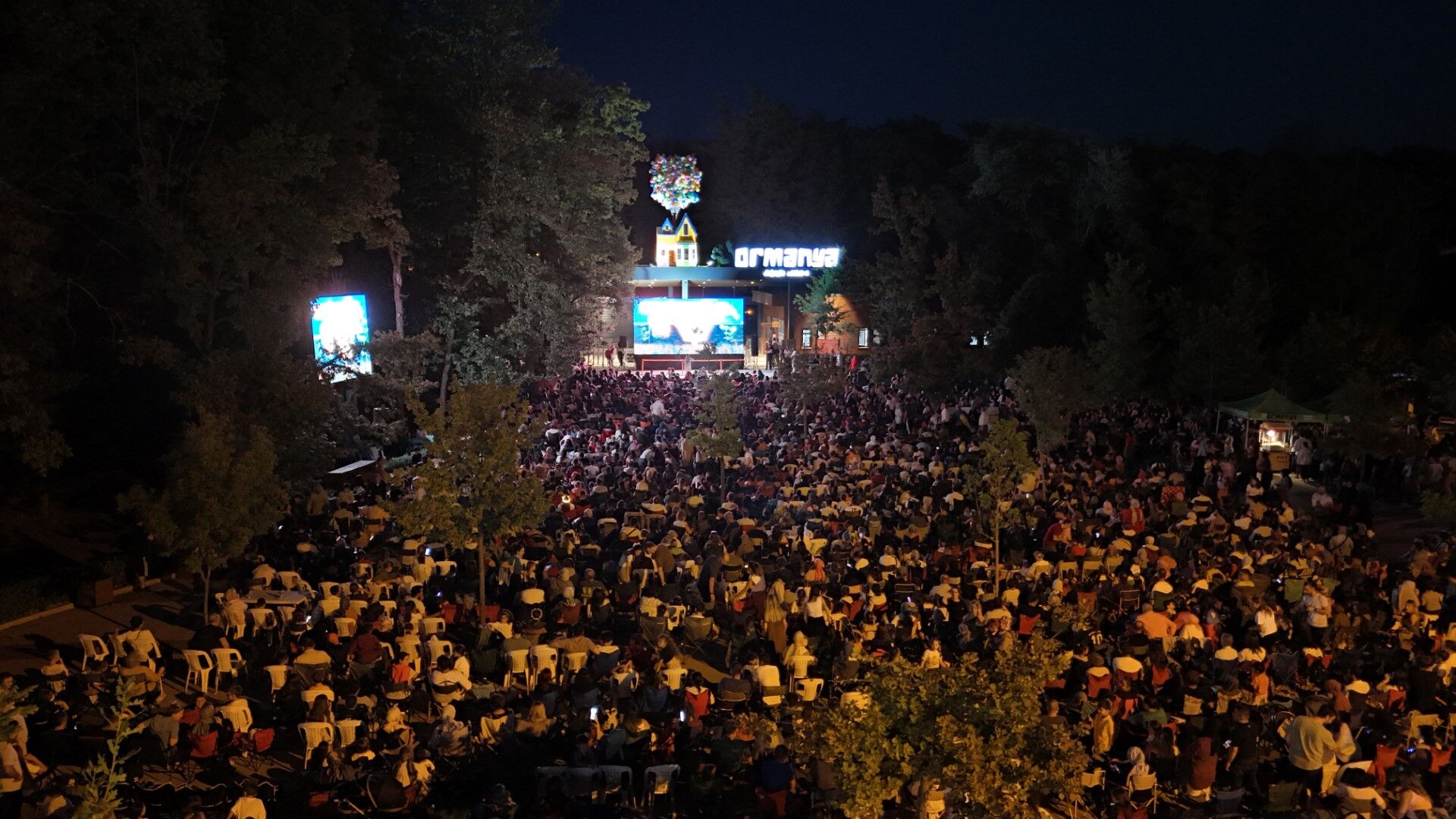 Ormanya’da Gece Sineması “Buz Devri” Ile Başlıyor (1) (Büyük)