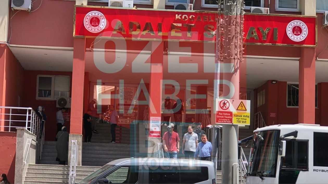 Zeynep Türker Si̇lmeyi̇n (38)