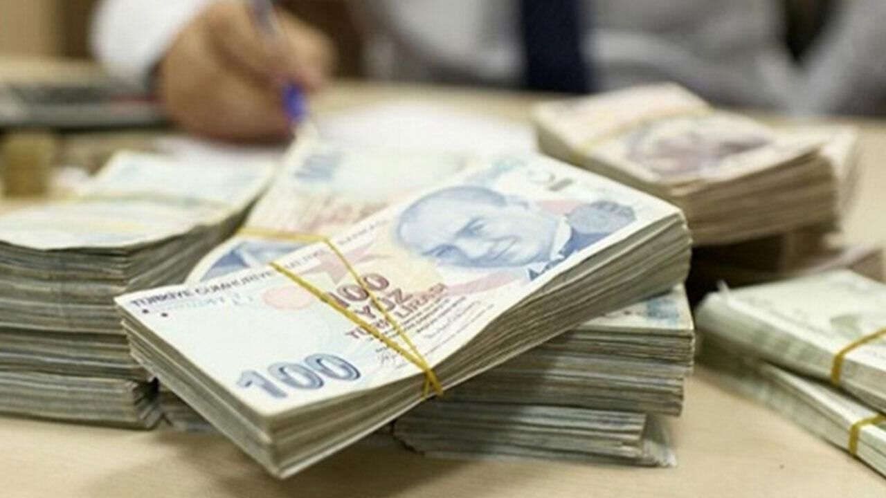 500 Bi̇n Tl’si̇ Olanlar Di̇kkat! Bankalarin Aylik Mevduat Geti̇ri̇leri̇ Belli̇ Oldu (2)