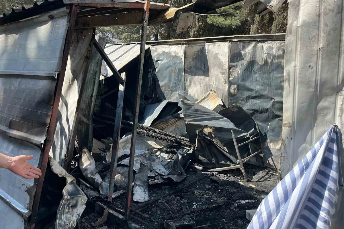 C78521Be Ilk Isinin 4 Gununde Kabusu Yasadi Konteynere Kilitleyip 5 Litre Benzinle Atese Verdiler 19 Yasindaki Ibrahimi Diri Diri Yakan Canilerden Pes Dedirten Savunma