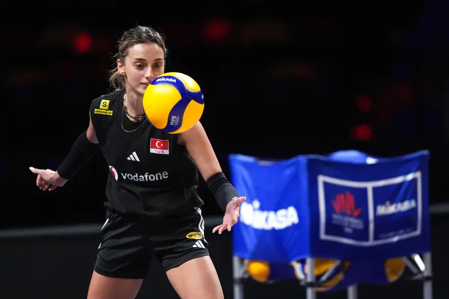 Fi̇leni̇n Sultanlari Vnl Yari Fi̇nali̇nde! Türki̇ye Çi̇n Voleybol Maçi Ne Zaman, Saat Kaçta, Hangi̇ Kanalda (2)