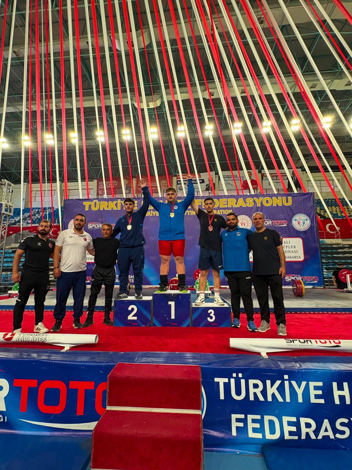 Kocaeli’nin Gururu Kağıtspor Kürsülerden Inmiyor (6)