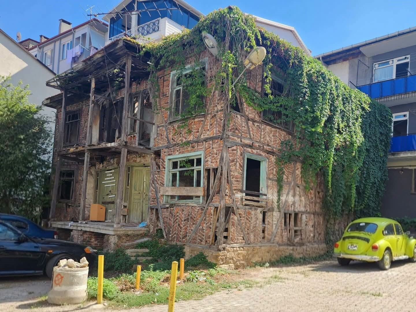 O Yapi Kütüphane Olacak (1)