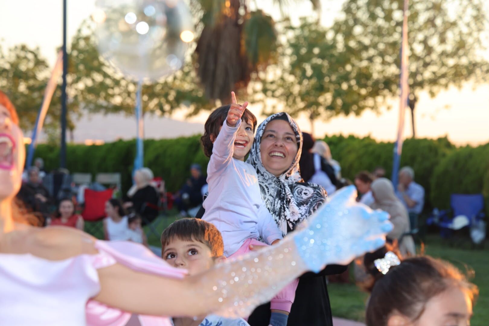 Yaz Akşamlarının En Güzel Adresi Anne Şehir (5)