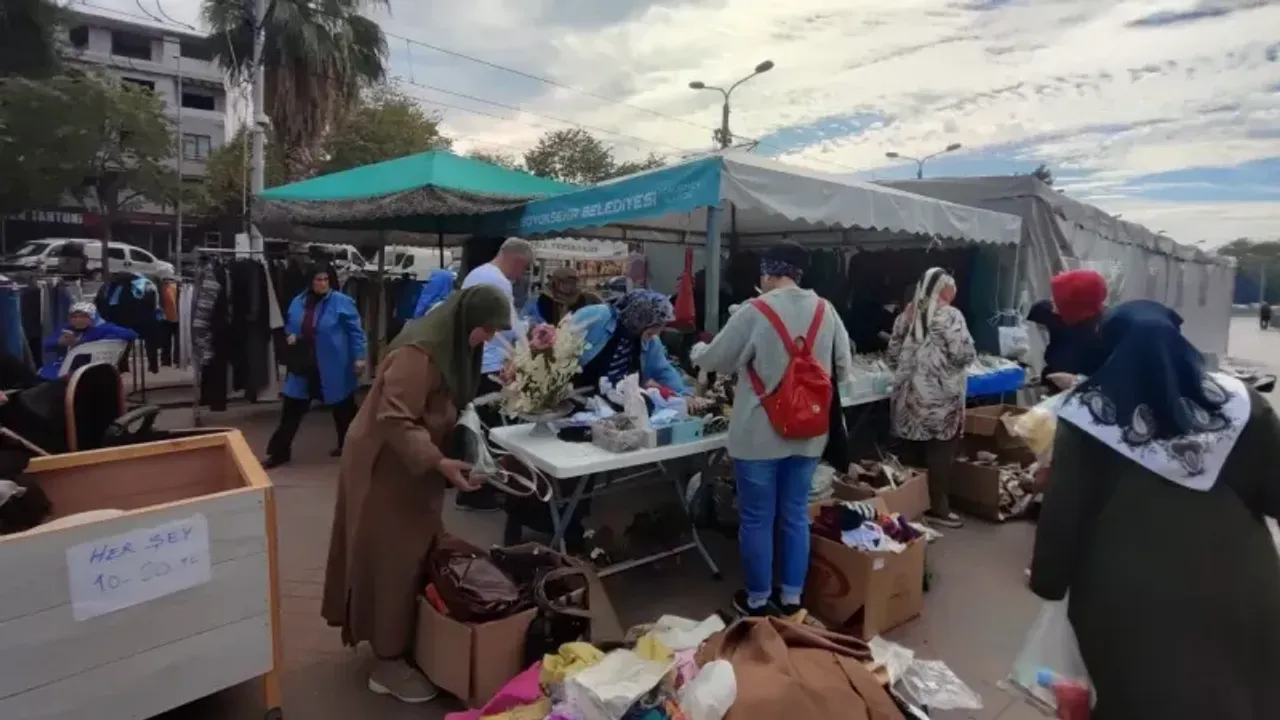 İlim Yayma Cemiyetinden hayır kermesi