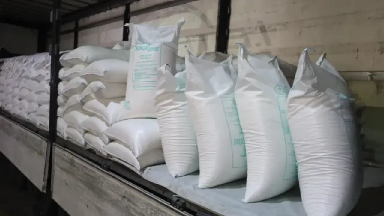 Arıcılara 169 ton hibeli arı yemi desteği