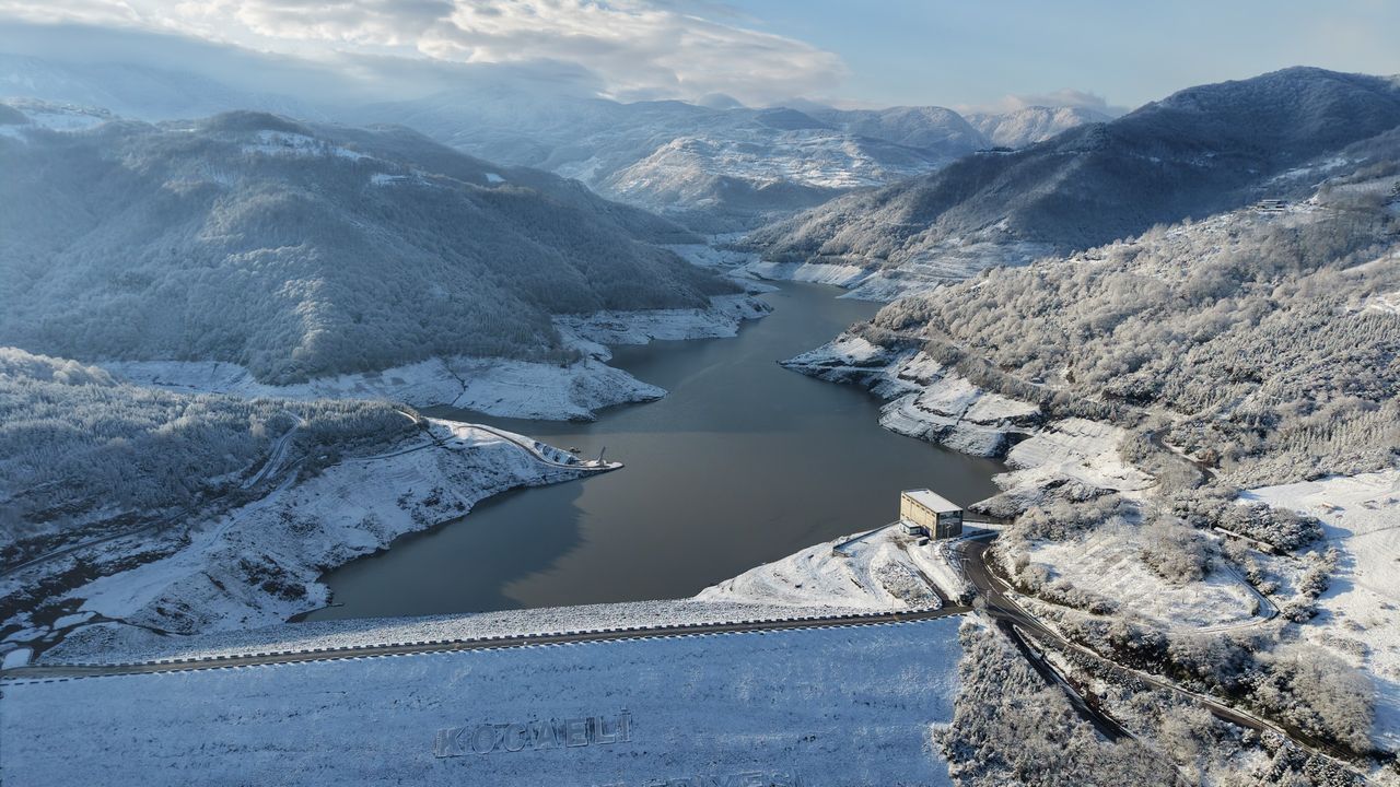 Başiskele’de Karla Mücadele Seferberliği Sürüyor