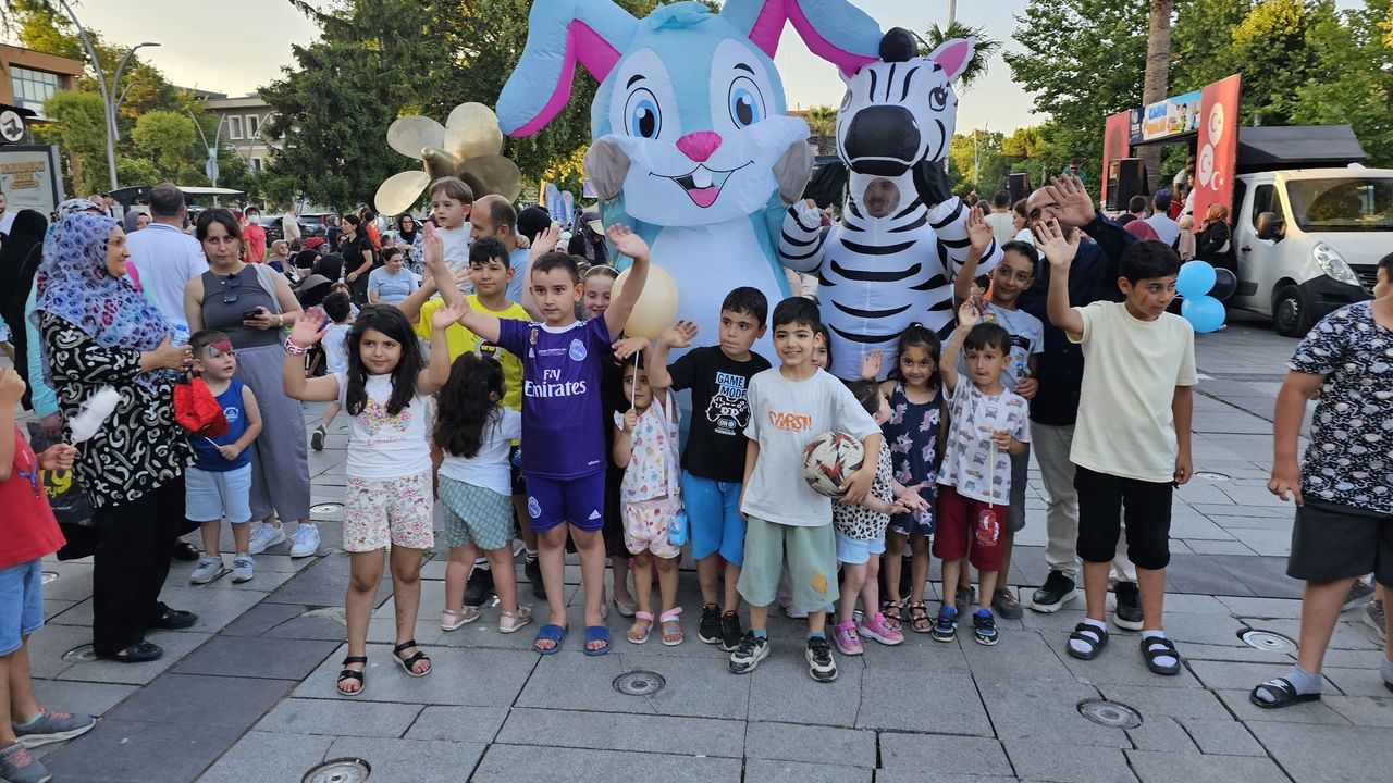 Gölcük Belediyesi’nden Dolu Dolu Ara Tatil Şenliği!