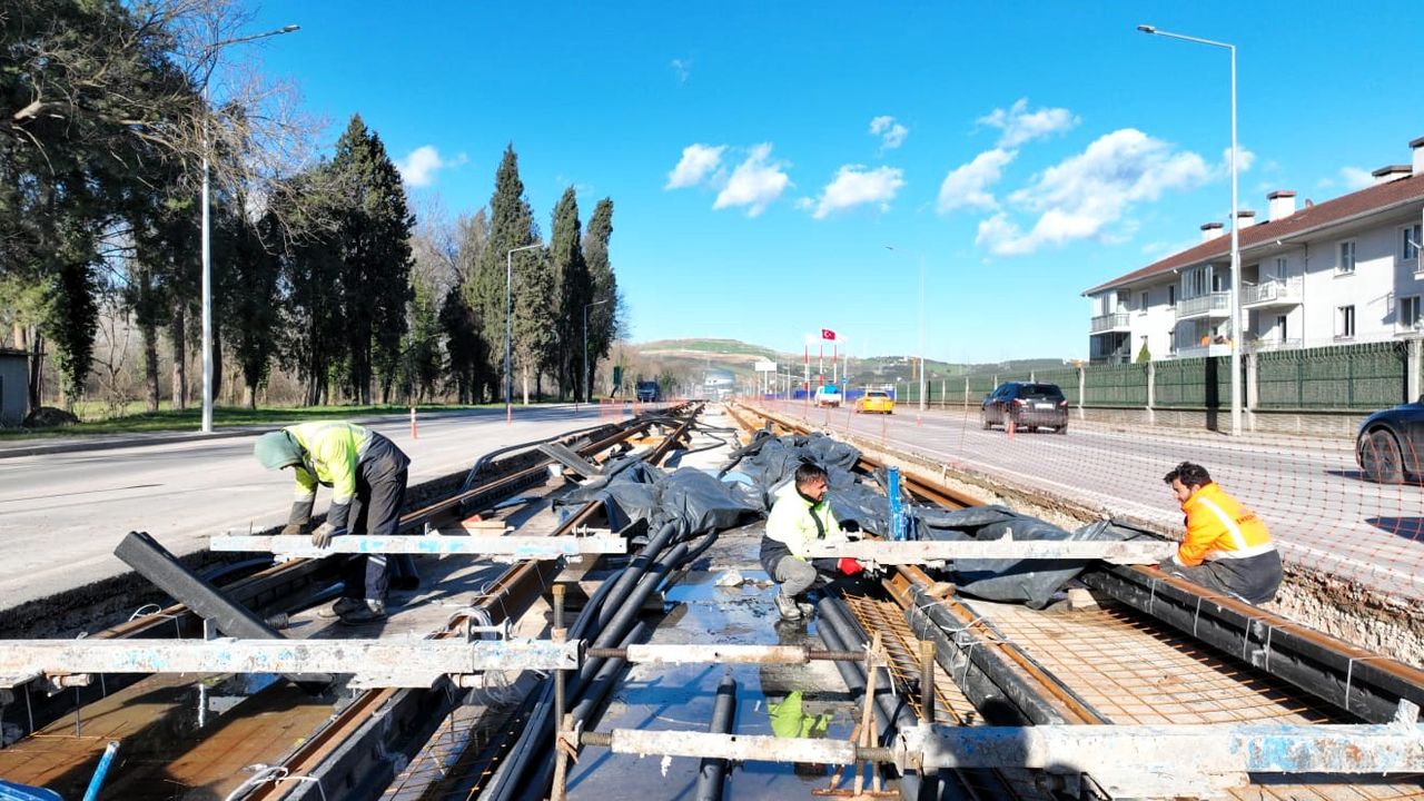 Raylar Kartepe’ye Uzanıyor: Tramvay Hattında Yeni Dönem
