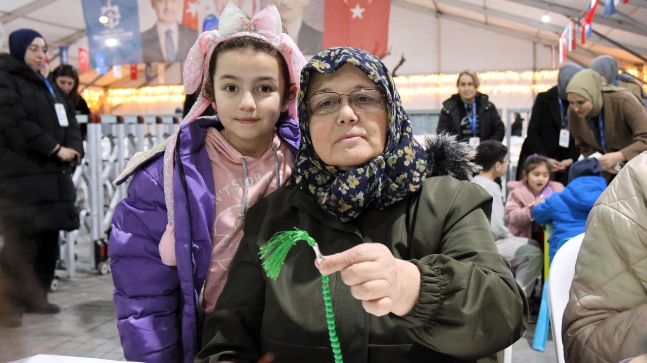 GEBZE’DE RAMAZAN’IN MANEVİ İKLİMİ MEYDANA TAŞINDI