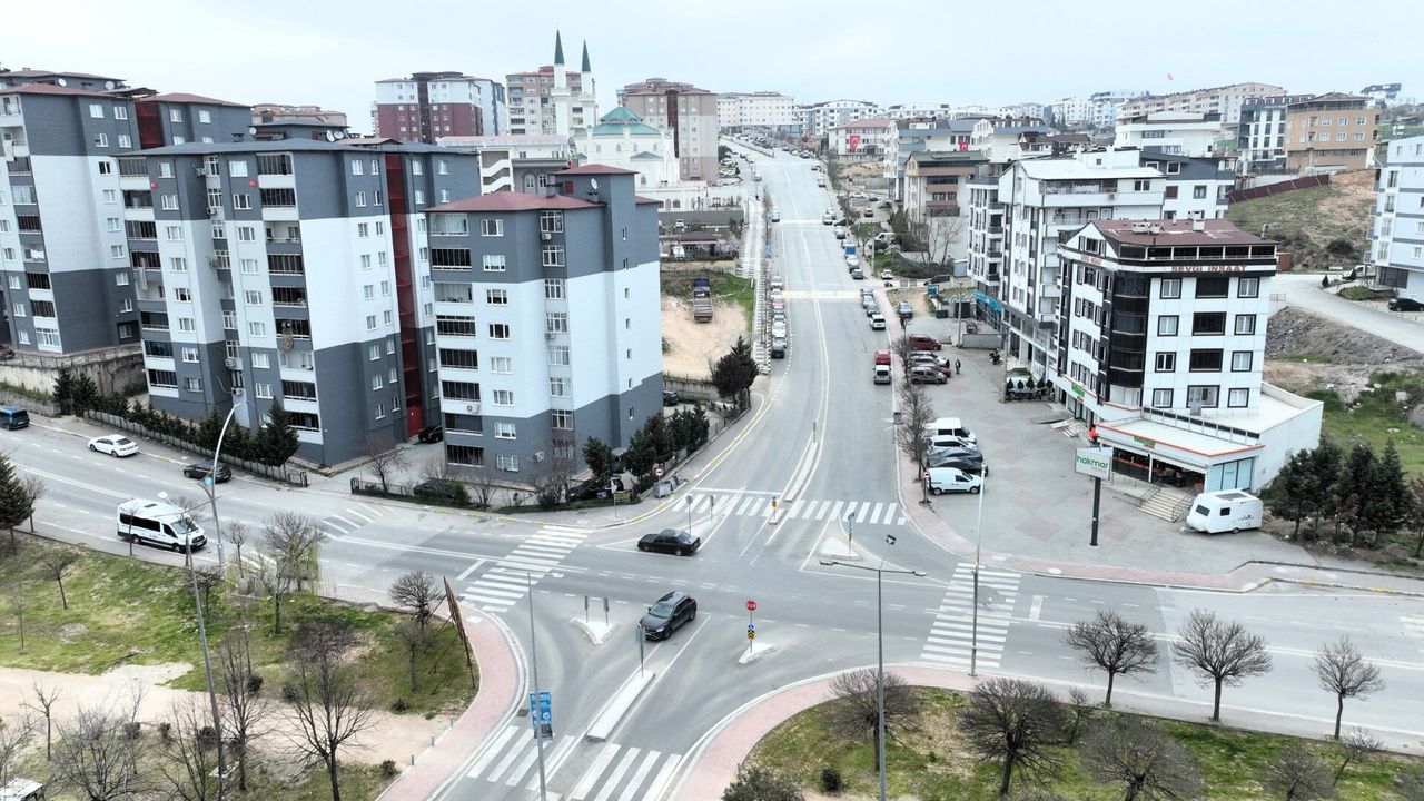 BAYRAM SONRASI ÇAYIROVA’DA ÜSTYAPI ATAĞI! BÜYÜKŞEHİR SAHAYA İNİYOR