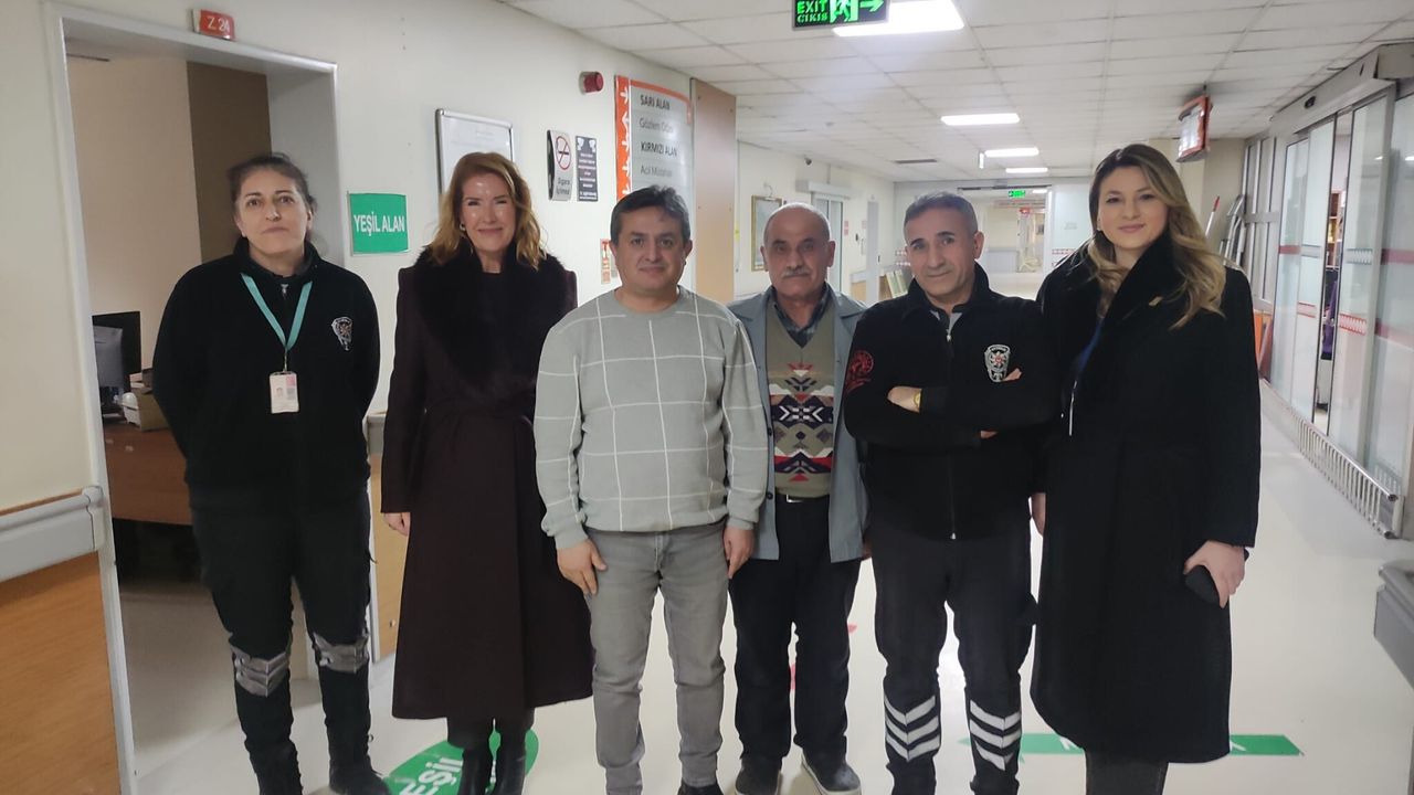 İZMİT BELEDİYESİ’NDEN SAĞLIK ÇALIŞANLARINA 14 MART TIP BAYRAMI ZİYARETİ