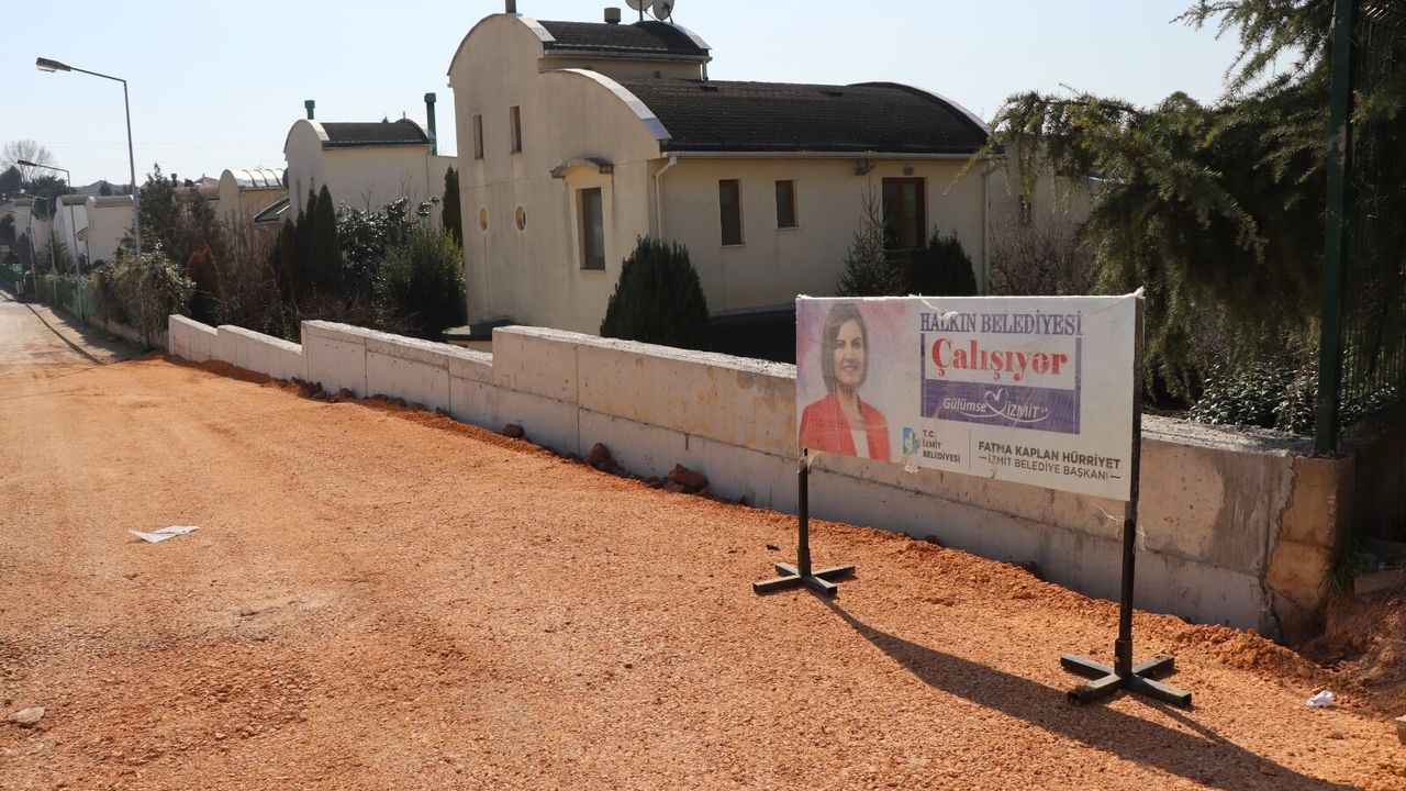 TÜYSÜZLER MAHALLESİ FATİH CADDESİ’NDE İSTİNAT DUVARI TAMAMLANDI