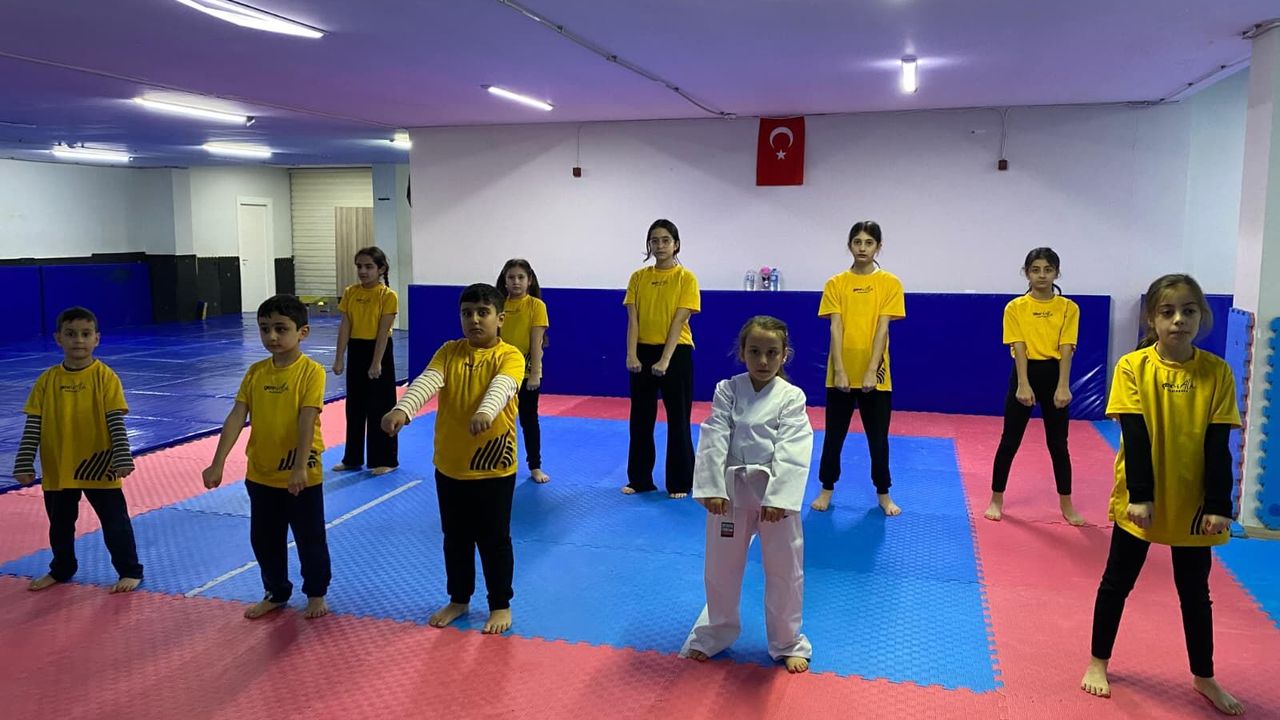 BAŞİSKELE KIŞ SPOR OKULLARI’NA YOĞUN İLGİ