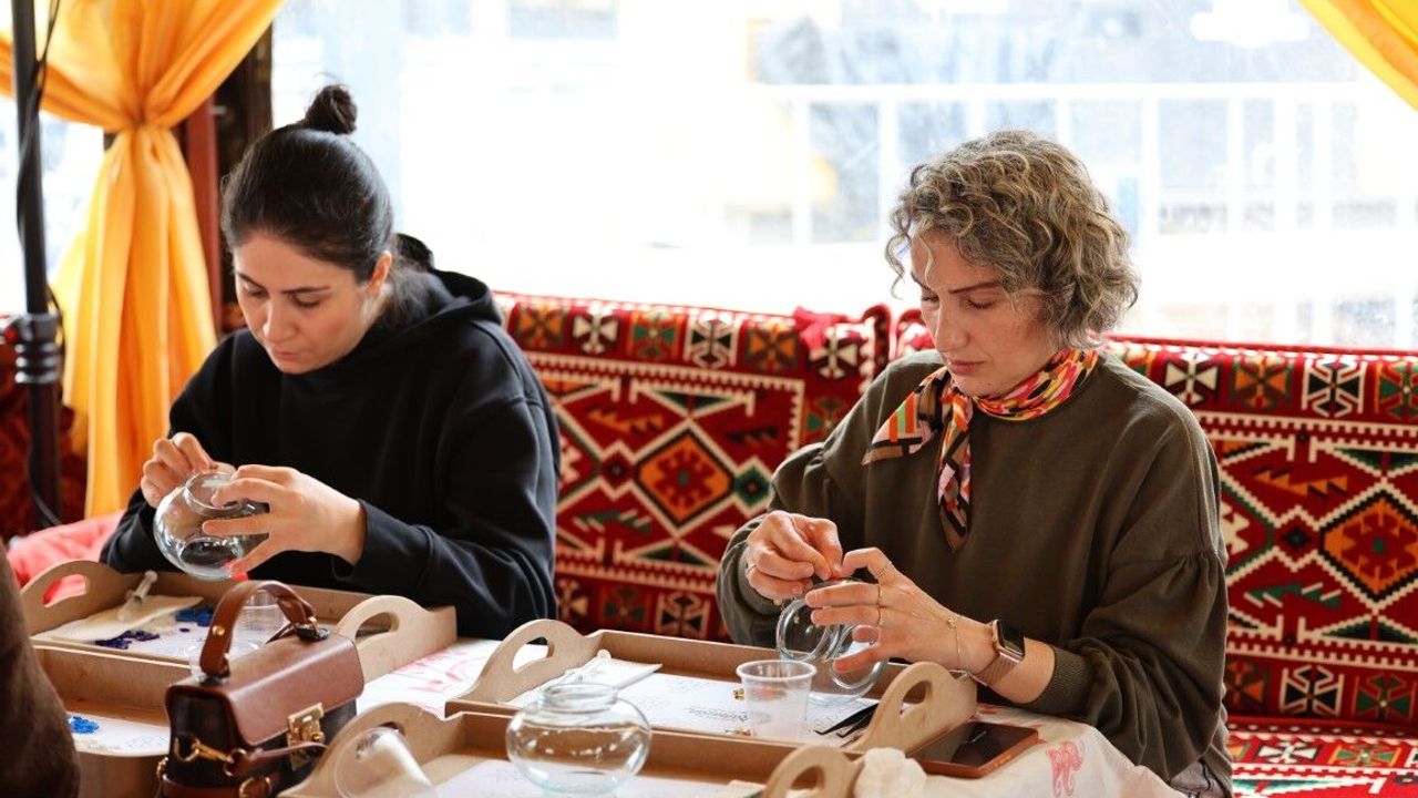 KARTEPE BELEDİYESİ RAMAZAN ETKİNLİKLERİ OTAĞ ÇADIRINDA SANAT BULUŞMASI