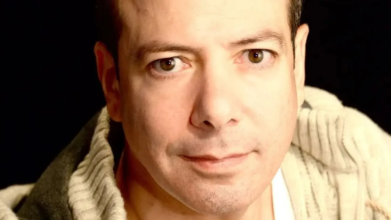 OYUNCU CANBERK KİMDİR? 57 YAŞINDA HAYATINI KAYBETTİ