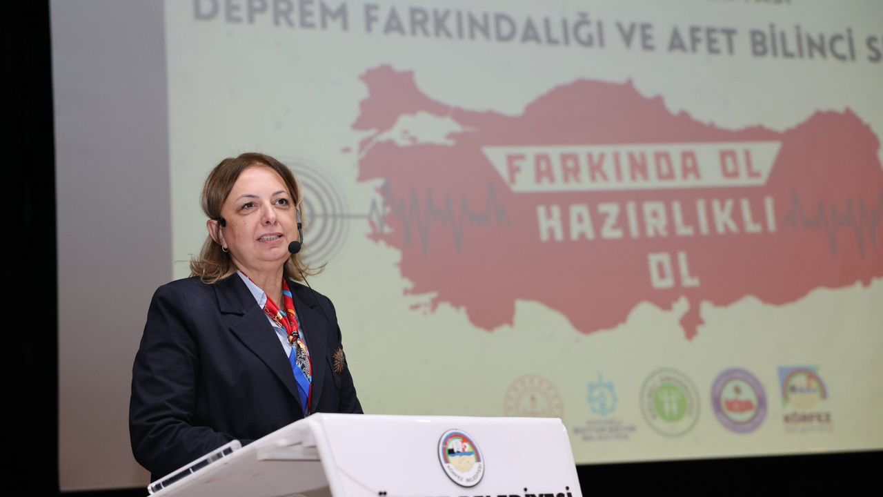 KÖRFEZ'DE DEPREM BİLİNCİ EĞİTİMİ VERİLDİ