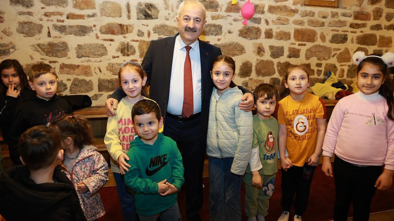 BAŞKAN BÜYÜKGÖZ “ELVEDA RAMAZAN HOŞ GELDİN BAYRAM” PROGRAMINA KATILDI