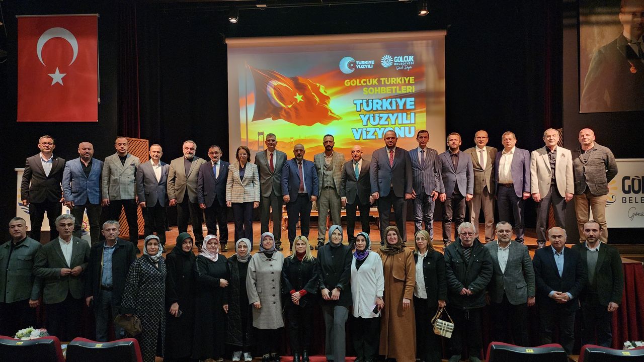 GÖLCÜK’TE TÜRKİYE YÜZYILI VİZYONU MASAYA YATIRILDI