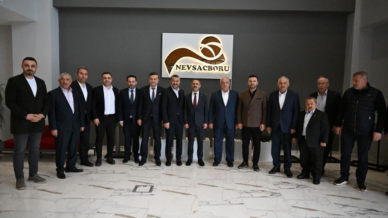 İLHAMİ AKTAŞ, NEVŞEHİRLİ İŞ İNSANLARIYLA DİLOVASI’NDA BULUŞTU