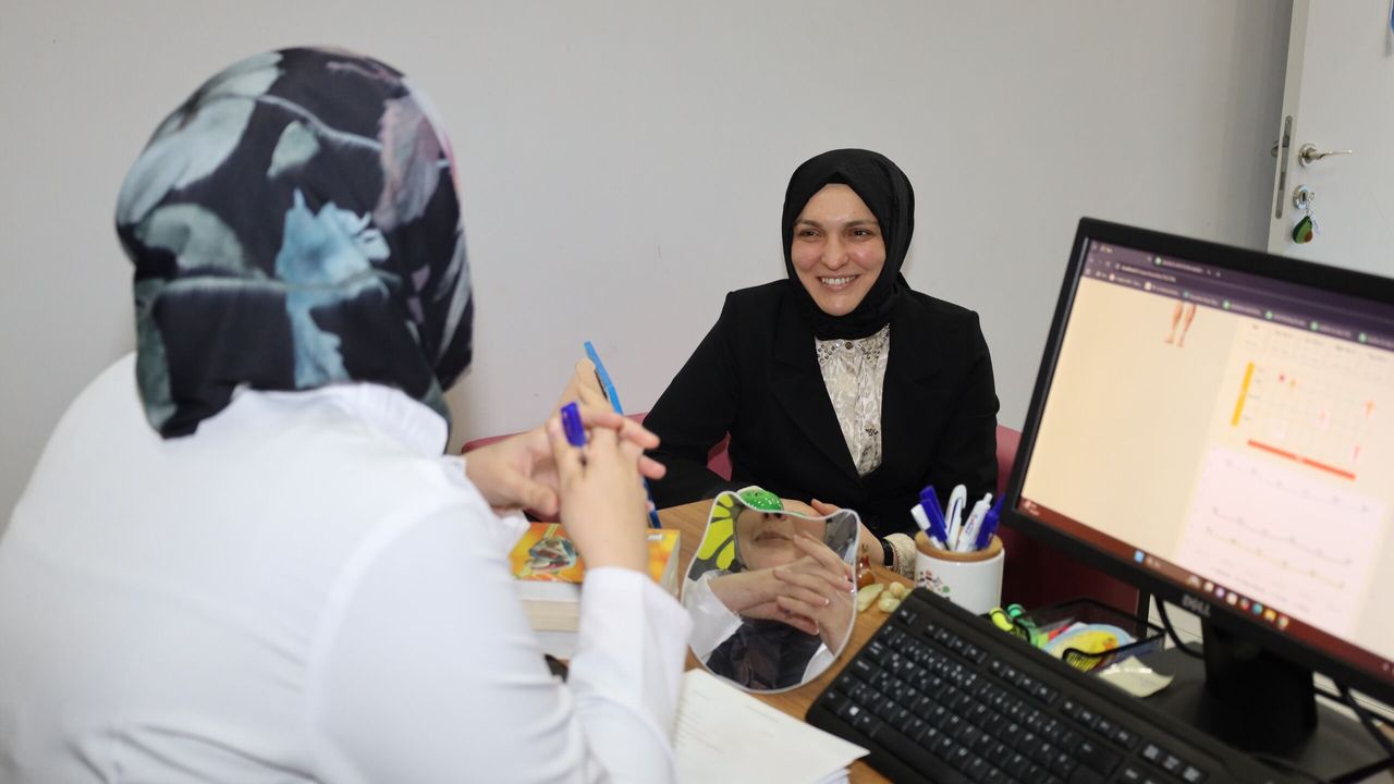 ANNE ŞEHİR MERKEZLERİ KADINLARIN HAYATINI DEĞİŞTİRİYOR