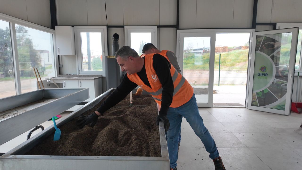 ÇAYIROVA’DA ORGANİK ATIKLAR GÜBREYE DÖNÜŞÜYOR