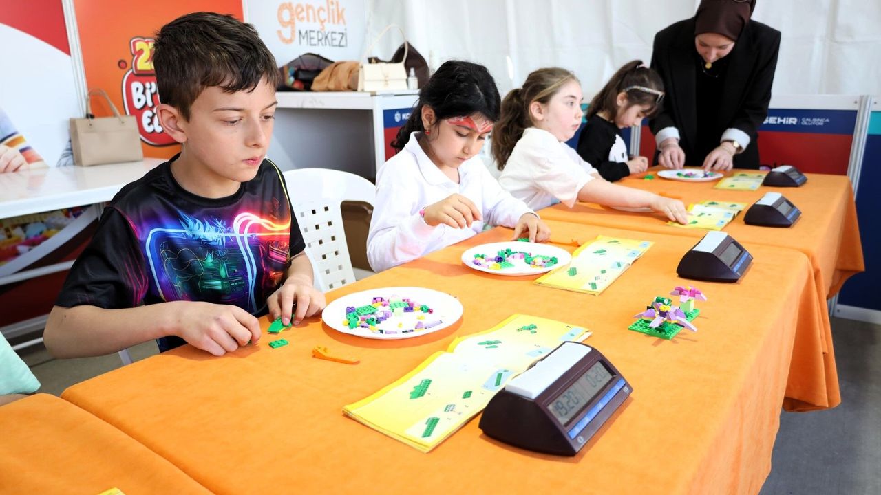 KOCAELİ’DE 23 NİSAN ŞENLİKLERİ COŞKUYLA SÜRÜYOR