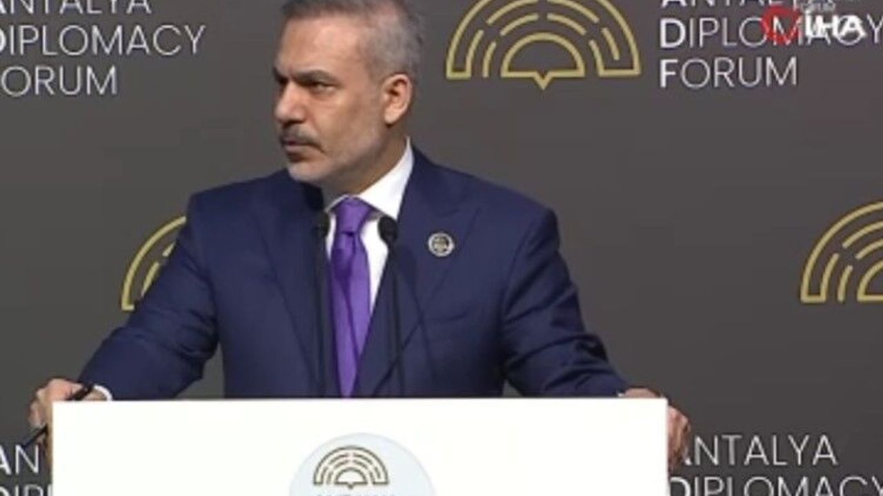 BAKAN FİDAN’DAN ANTALYA’DA NET MESAJ: “BİZ İSRAİL GİBİ DEĞİLİZ”