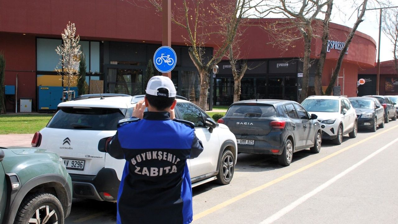 KOCAELİ’DE HATALI PARKA SIKI DENETİM