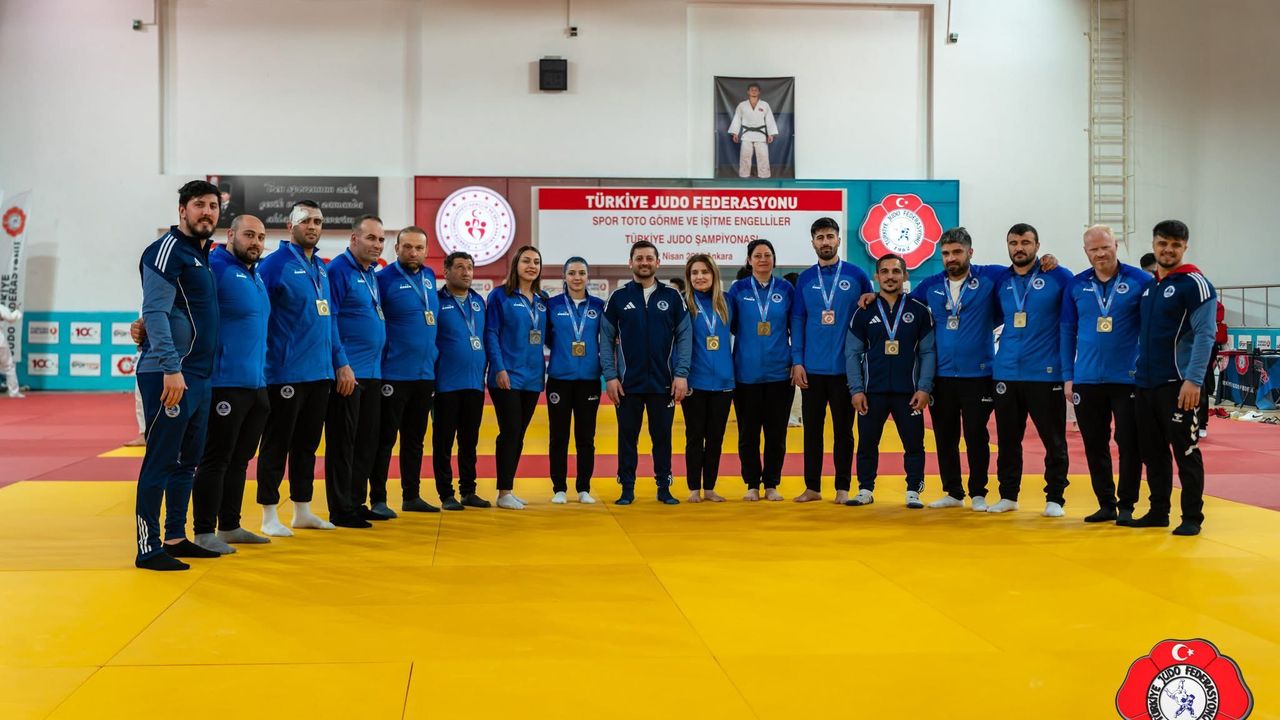 KAĞITSPOR’DAN ULUSAL VE ULUSLARARASI BAŞARI YAĞMURU