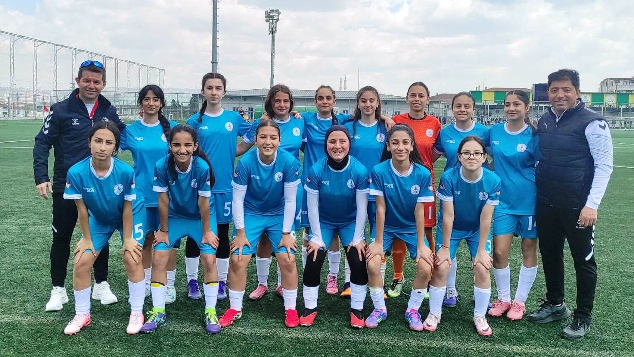 KÖRFEZ GENÇLERBİRLİĞİ U15 KIZ TAKIMI 3’TE 3 YAPTI