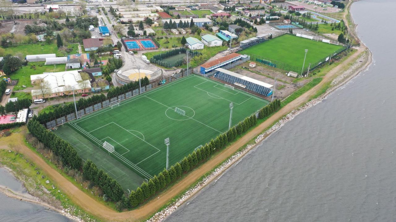 KOCAELİ’DE SPORA DEV YATIRIM! GENÇLER İÇİN MODERN TESİSLER YÜKSELİYOR