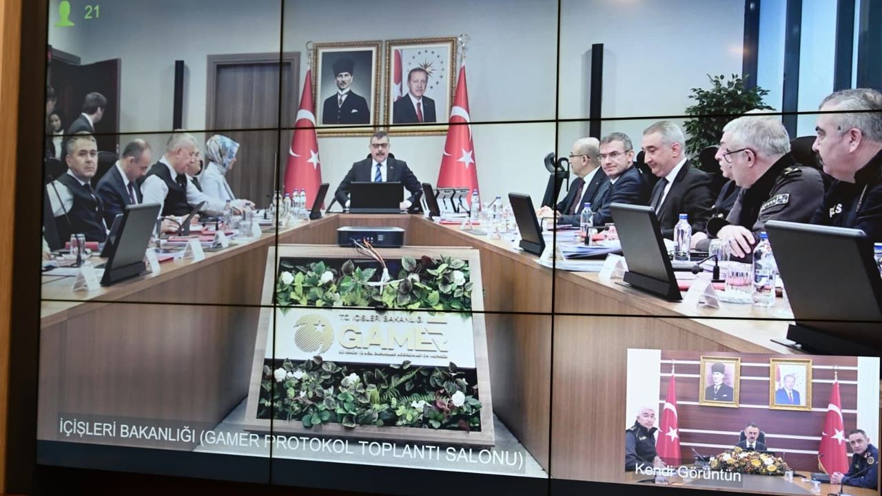 VALİ AKTAŞ, İÇİŞLERİ BAKANI BAŞKANLIĞINDAKİ VKS TOPLANTISINA KATILDI