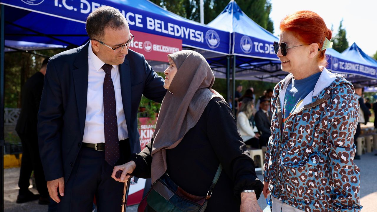 DERİNCE'DE KURBAN BAYRAMI COŞKUSU ŞEHİTLİK VE KENT BAYRAMLAŞMASIYLA YAŞANDI