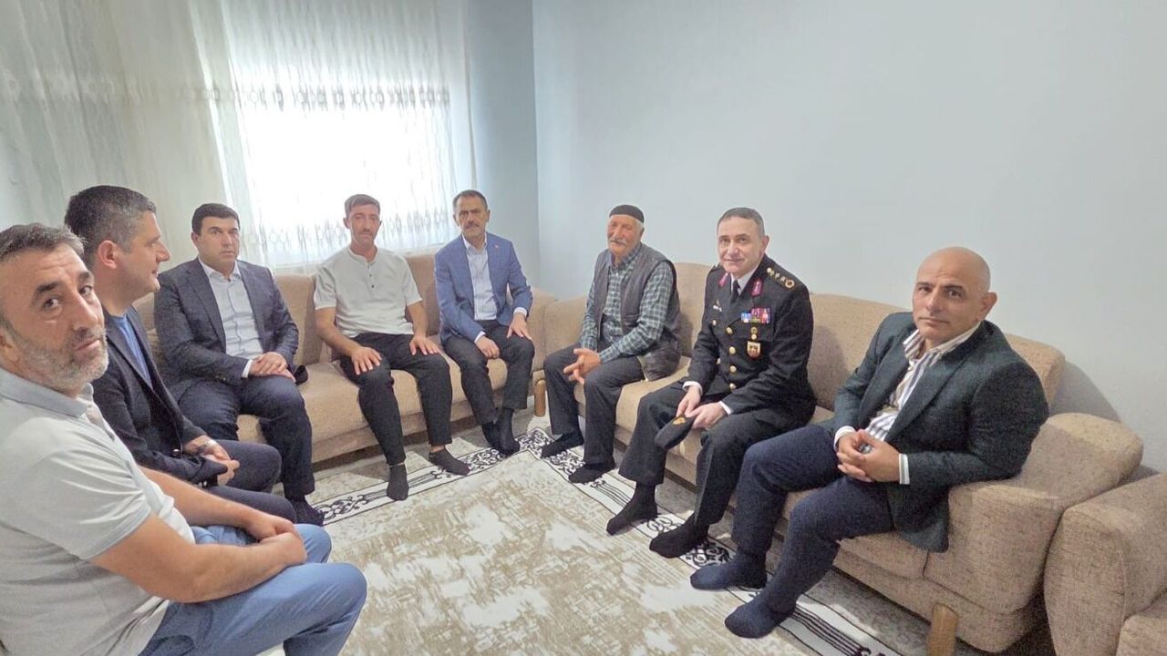 VALİ İLHAMİ AKTAŞ’TAN GAZİ SALİH VARÇIN’A BAYRAM ZİYARETİ