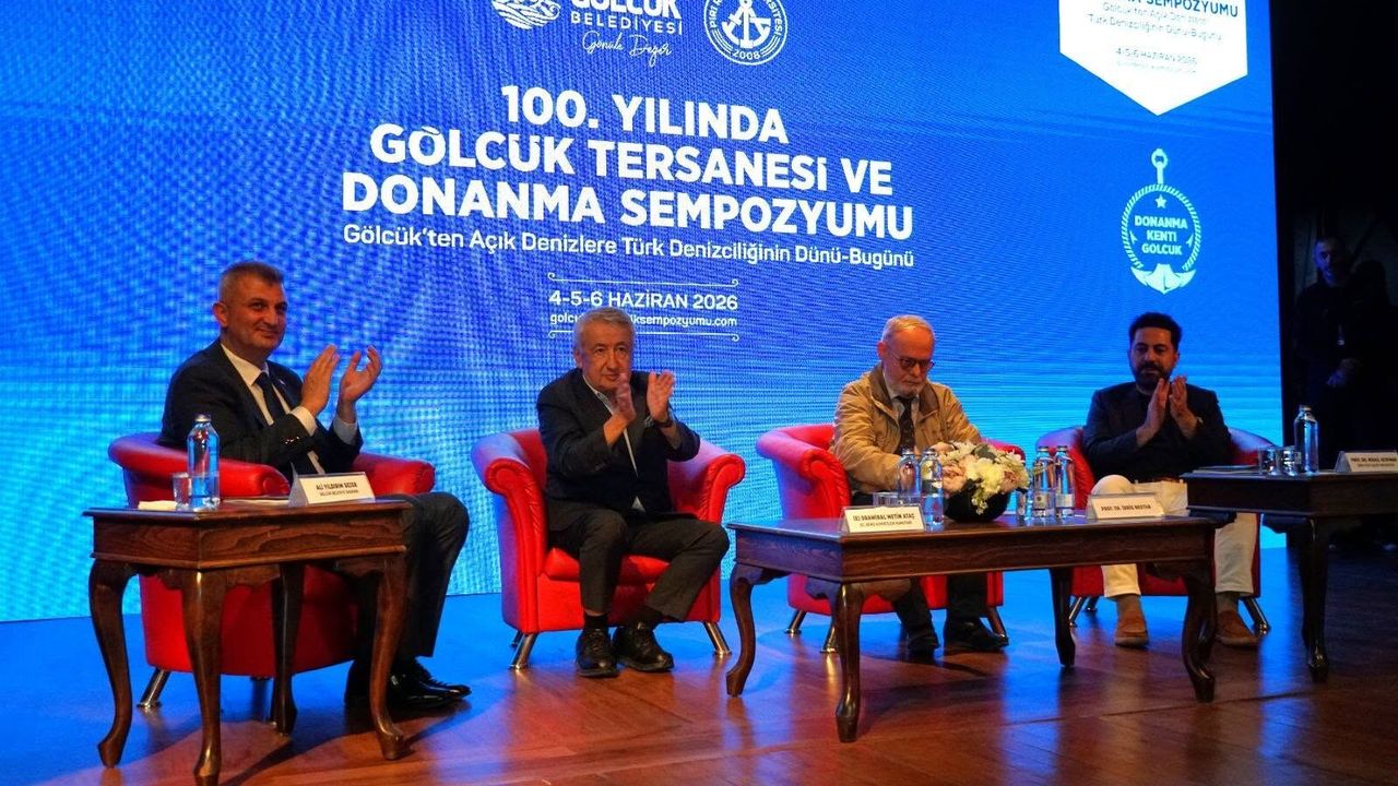 GÖLCÜK’TE DENİZCİLİK TARİHİNE IŞIK TUTAN SEMPOZYUM TAMAMLANDI